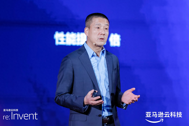 图:亚马逊云科技大中华区产品部总经理陈晓建